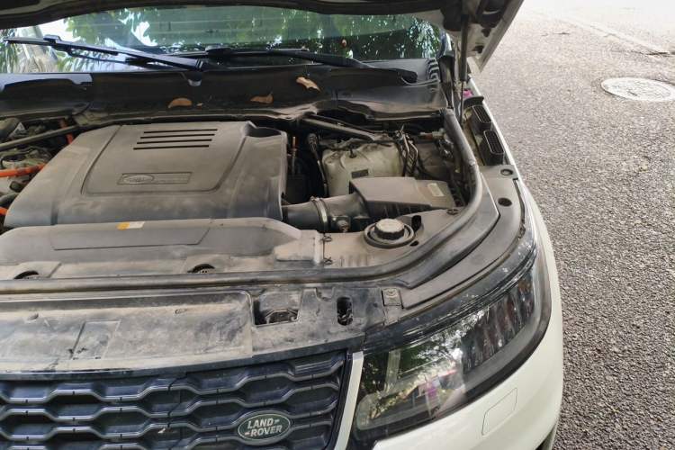 Used Land Rover Range SportNew Energy 2018 P400e Engine Bay Left