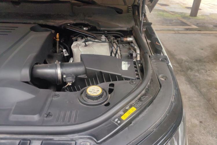 Used Land Rover Range SportNew Energy 2018 P400e Engine Bay Left