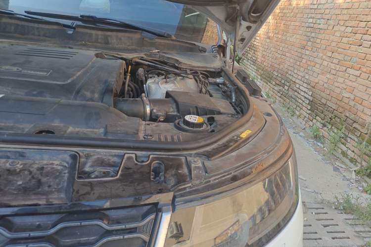 Used Land Rover Range SportNew Energy 2018 P400e Engine Bay Left