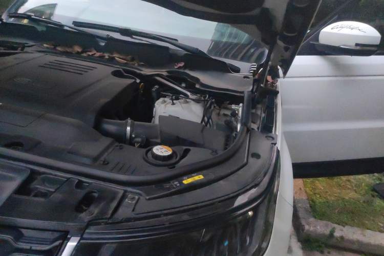 Used Land Rover Range SportNew Energy 2018 P400e Engine Bay Left
