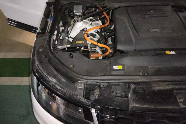 Used Land Rover Range SportNew Energy 2018 P400e Engine Bay Right
