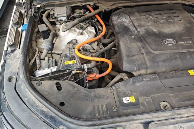Used Land Rover Range SportNew Energy 2018 P400e Engine Bay Right