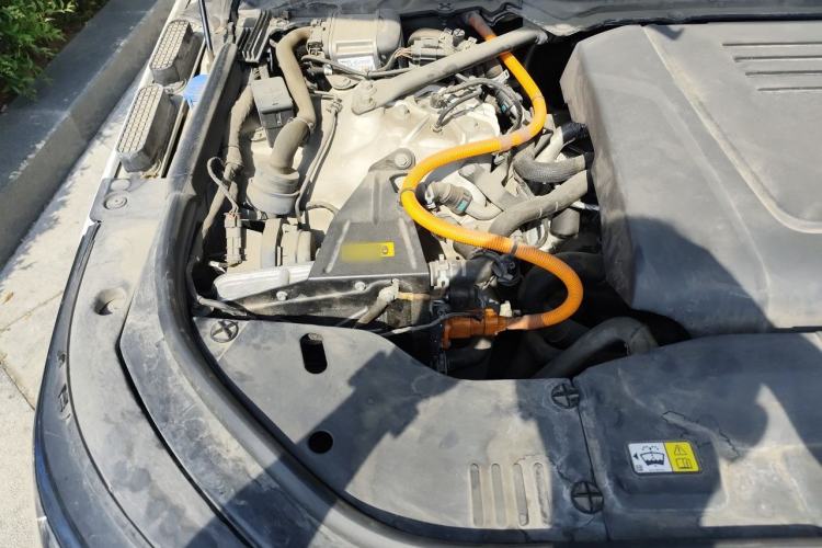 Used Land Rover Range SportNew Energy 2018 P400e Engine Bay Right