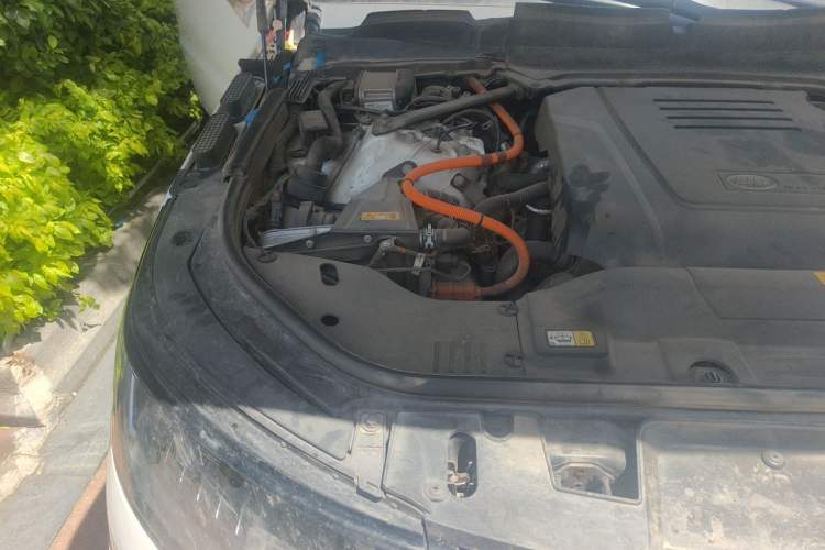 Used Land Rover Range SportNew Energy 2018 P400e Engine Bay Right