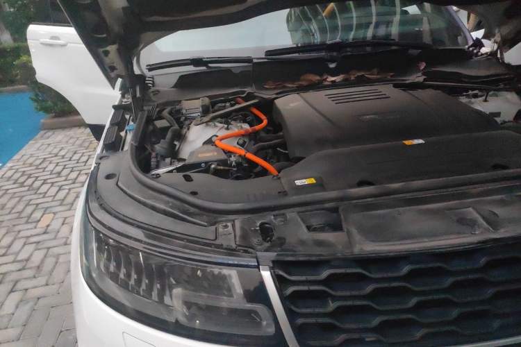 Used Land Rover Range SportNew Energy 2018 P400e Engine Bay Right