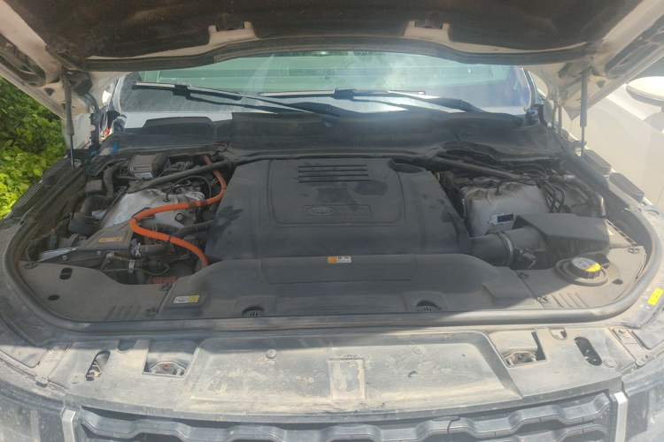 Used Land Rover Range SportNew Energy 2018 P400e Engine Bay