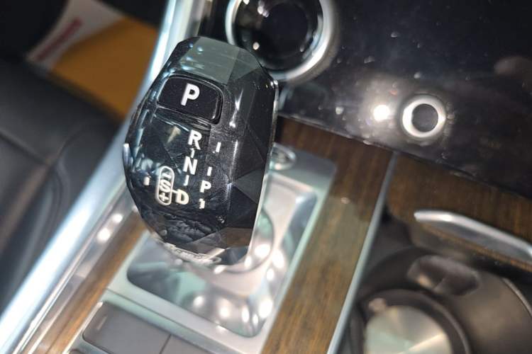 Used Land Rover Range SportNew Energy 2018 P400e Gear Lever