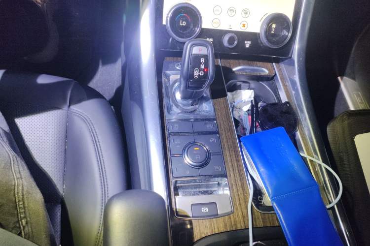 Used Land Rover Range SportNew Energy 2018 P400e Gear Lever