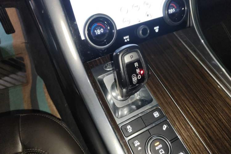 Used Land Rover Range SportNew Energy 2018 P400e Gear Lever