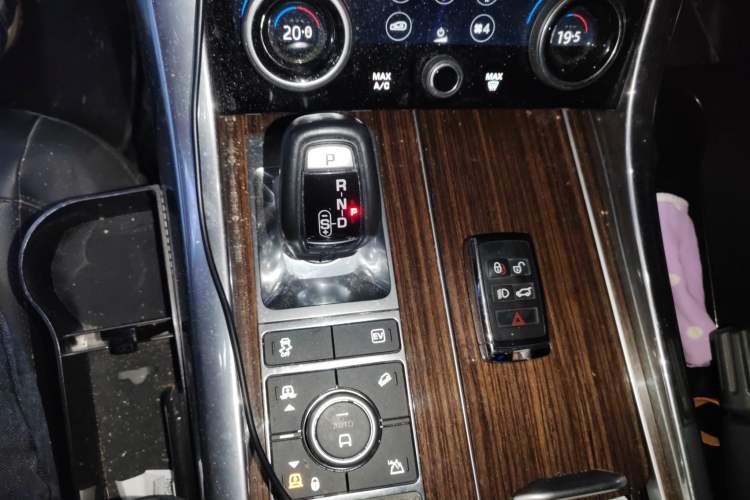 Used Land Rover Range SportNew Energy 2018 P400e Gear Lever