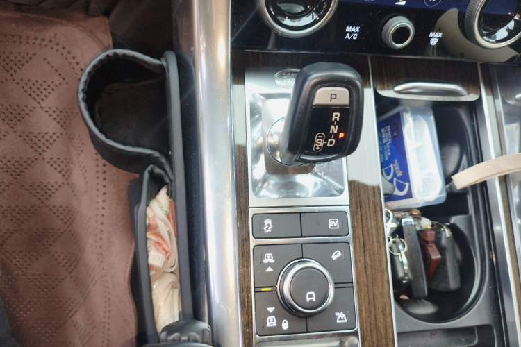 Used Land Rover Range SportNew Energy 2018 P400e Gear Lever
