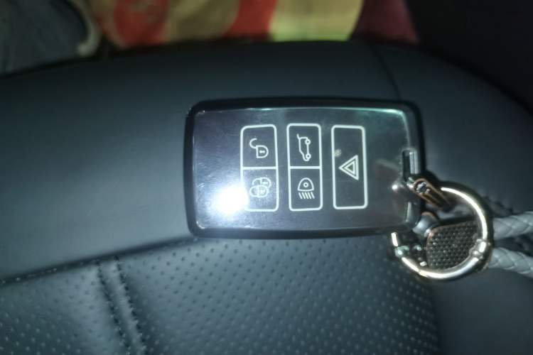 Used Land Rover Range SportNew Energy 2018 P400e Interior 1