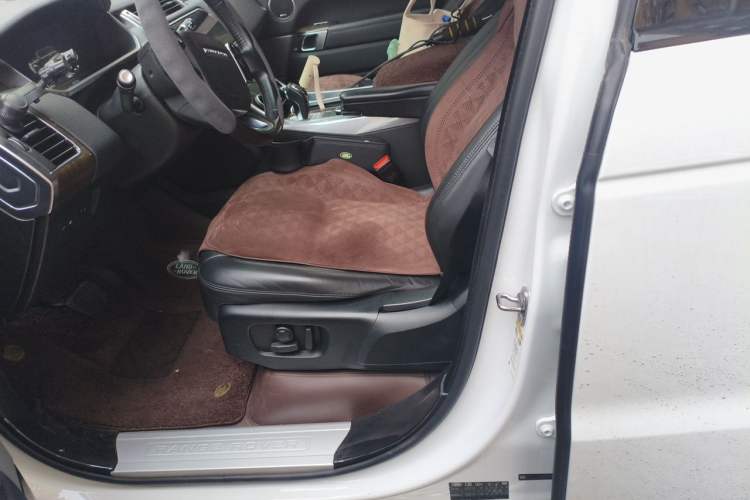 Used Land Rover Range SportNew Energy 2018 P400e Left Front Seat