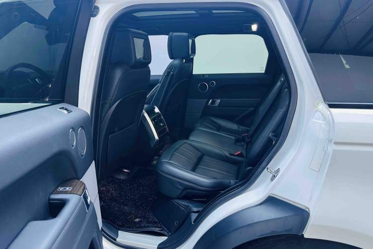 Used Land Rover Range SportNew Energy 2018 P400e Left Rear Seat