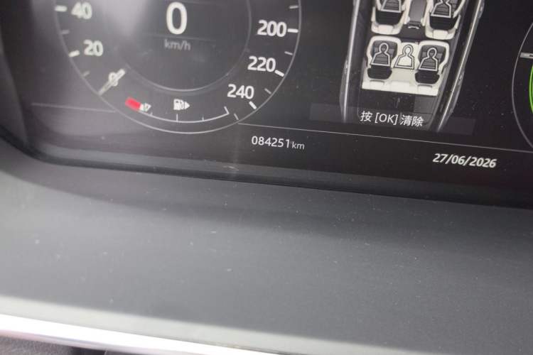 Used Land Rover Range SportNew Energy 2018 P400e Odometer Close Up