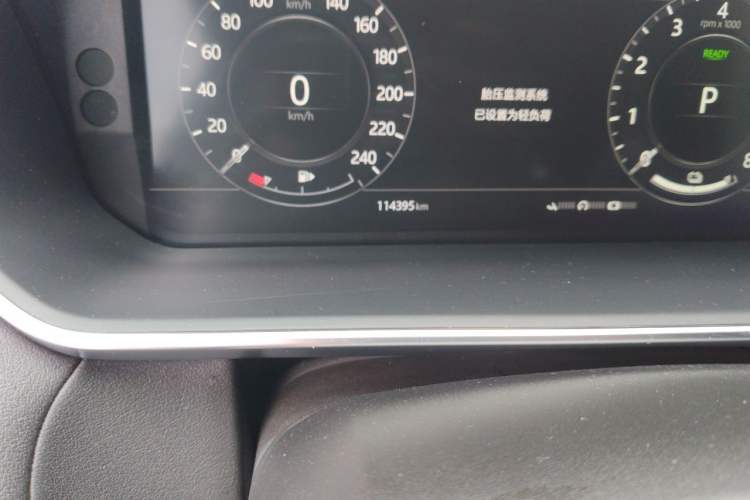 Used Land Rover Range SportNew Energy 2018 P400e Odometer Close Up