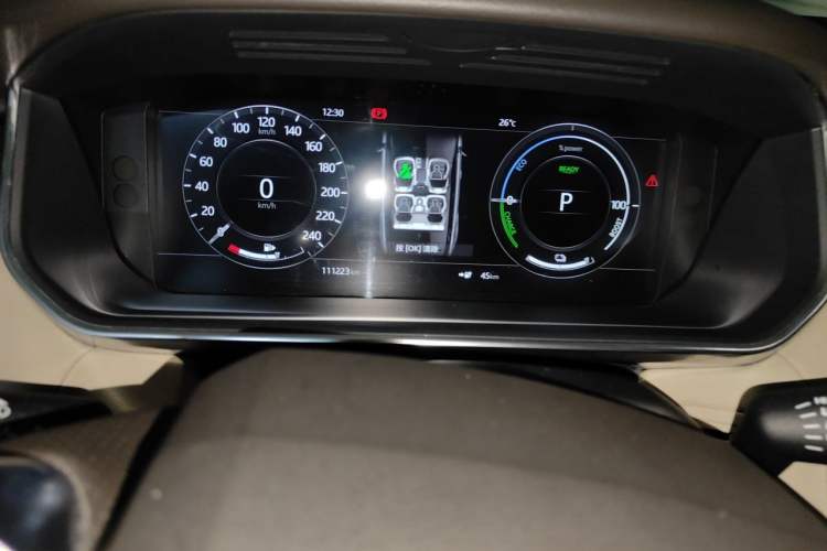 Used Land Rover Range SportNew Energy 2018 P400e Odometer Close Up