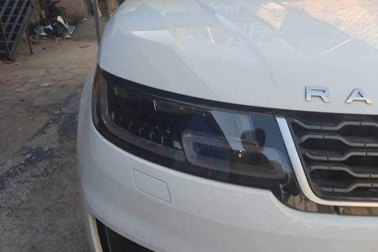 Used Land Rover Range SportNew Energy 2018 P400e Right Front Headlight
