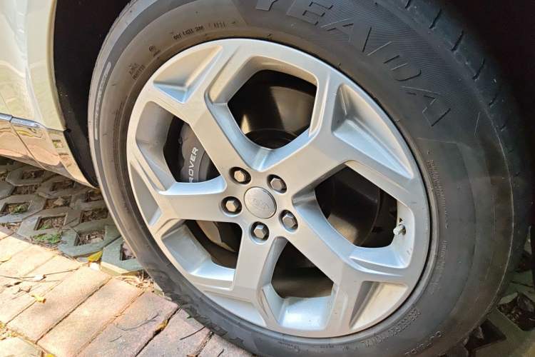 Used Land Rover Range SportNew Energy 2018 P400e Right Front Wheel Hub