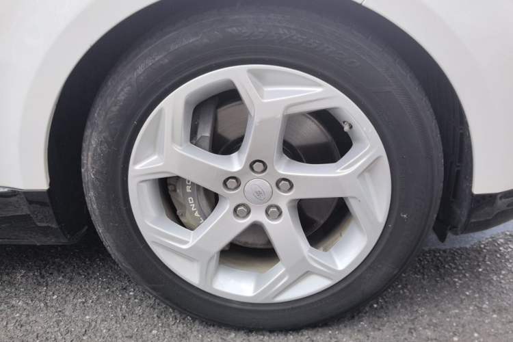 Used Land Rover Range SportNew Energy 2018 P400e Right Front Wheel Hub