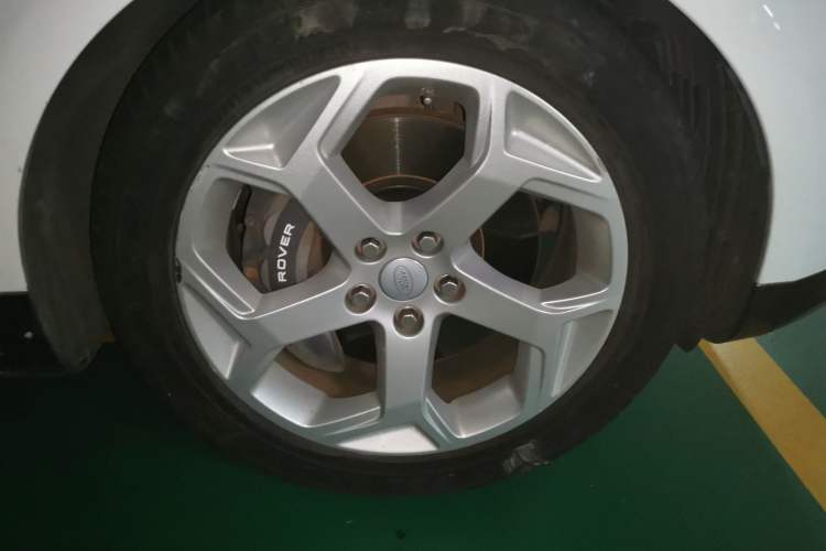 Used Land Rover Range SportNew Energy 2018 P400e Right Front Wheel Hub