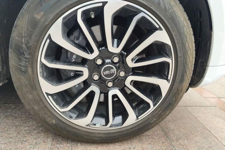 Used Land Rover Range SportNew Energy 2018 P400e Right Front Wheel Hub