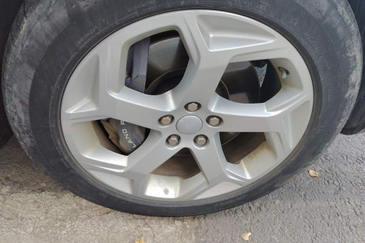 Used Land Rover Range SportNew Energy 2018 P400e Right Front Wheel Hub