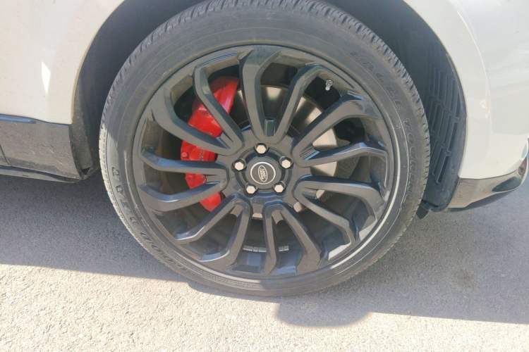 Used Land Rover Range SportNew Energy 2018 P400e Right Front Wheel Hub