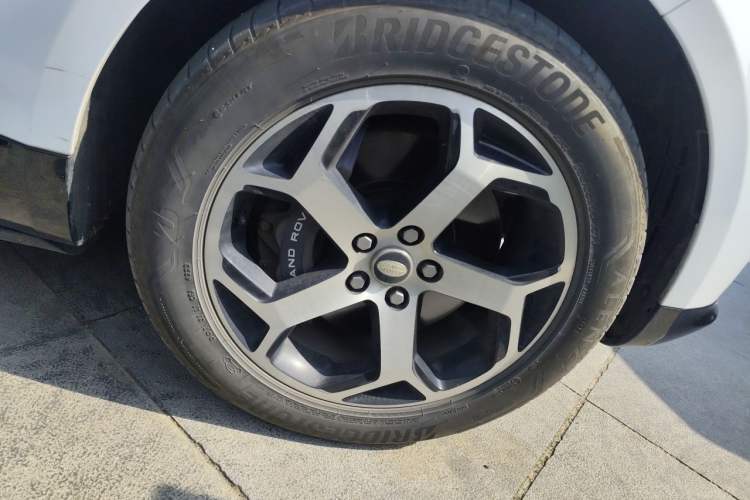 Used Land Rover Range SportNew Energy 2018 P400e Right Front Wheel Hub