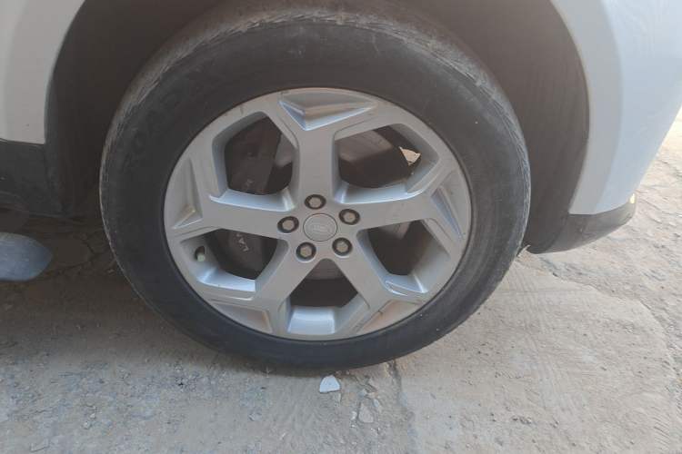 Used Land Rover Range SportNew Energy 2018 P400e Right Front Wheel Hub