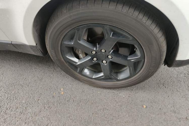 Used Land Rover Range SportNew Energy 2018 P400e Right Front Wheel Hub