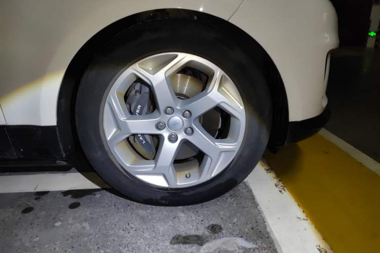 Used Land Rover Range SportNew Energy 2018 P400e Right Front Wheel Hub