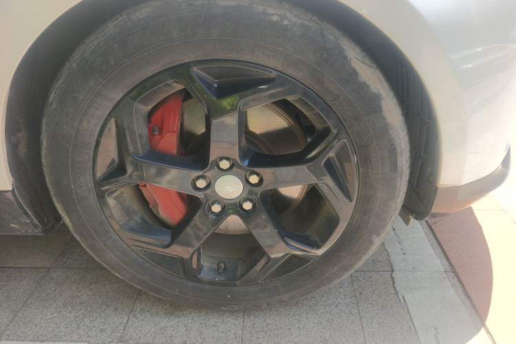 Used Land Rover Range SportNew Energy 2018 P400e Right Front Wheel Hub