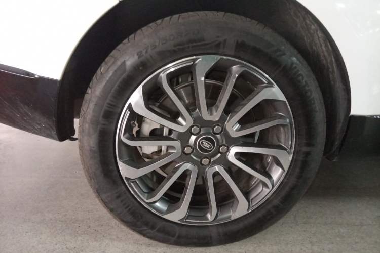Used Land Rover Range SportNew Energy 2018 P400e Right Rear Wheel Hub