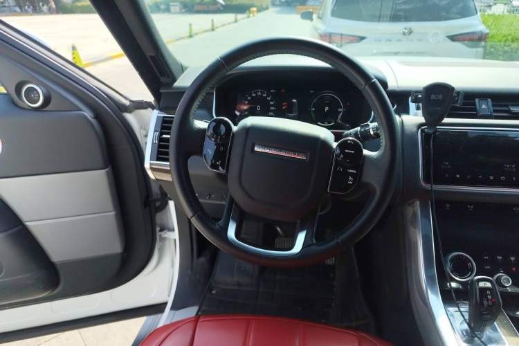 Used Land Rover Range SportNew Energy 2018 P400e Steering Wheel