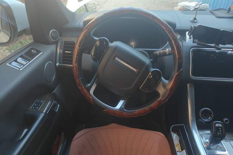 Used Land Rover Range SportNew Energy 2018 P400e Steering Wheel