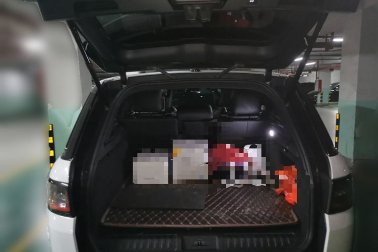 Used Land Rover Range SportNew Energy 2018 P400e Trunk