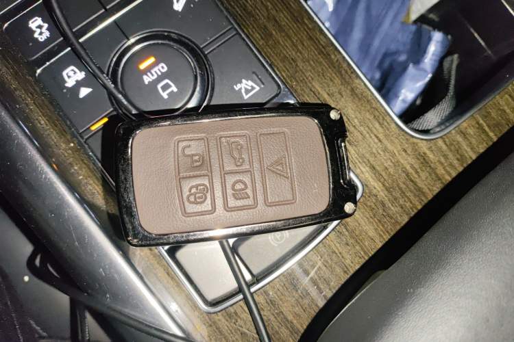Used Land Rover Range SportNew Energy 2018 P400e Vehicle Key