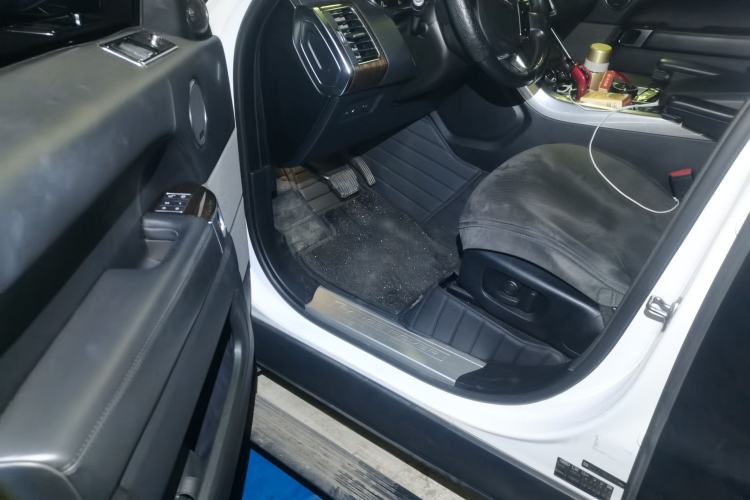 Used Land Rover Range SportNew Energy 2019 P400e HSE Driver Seat