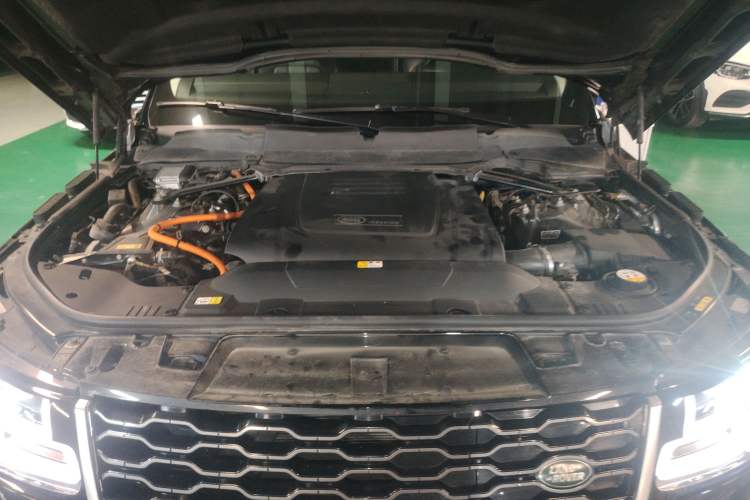 Used Land Rover Range SportNew Energy 2019 P400e HSE Engine Bay