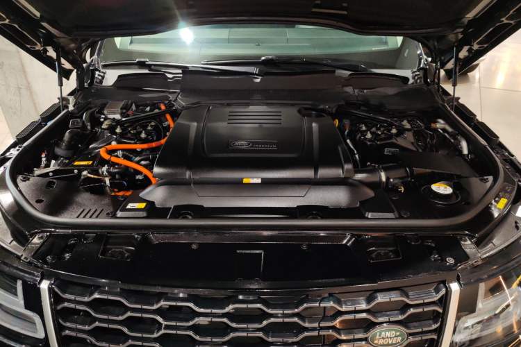 Used Land Rover Range SportNew Energy 2019 P400e HSE Engine Bay