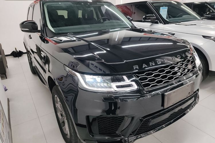 Used Land Rover Range SportNew Energy 2019 P400e HSE Front Right 45 Deg