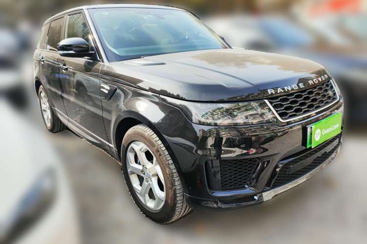 Used Land Rover Range SportNew Energy 2019 P400e HSE Front Right 45 Deg