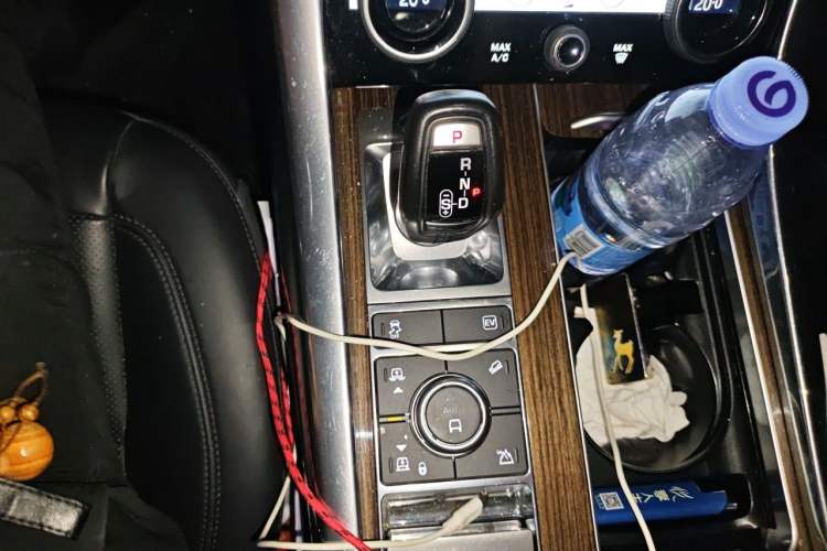 Used Land Rover Range SportNew Energy 2019 P400e HSE Gear Lever