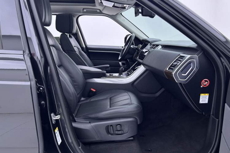 Used Land Rover Range SportNew Energy 2019 P400e HSE Interior 2