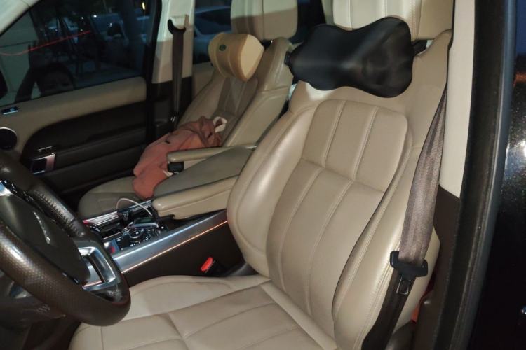 Used Land Rover Range SportNew Energy 2019 P400e HSE Left Front Seat