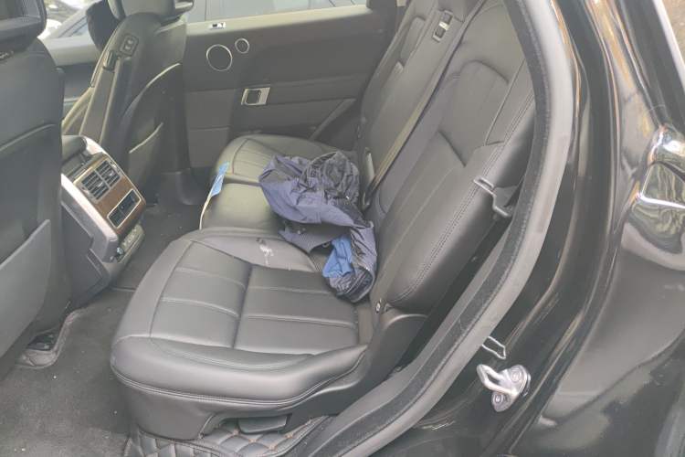 Used Land Rover Range SportNew Energy 2019 P400e HSE Left Rear Seat