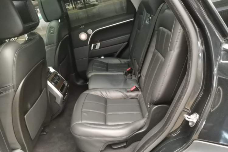 Used Land Rover Range SportNew Energy 2019 P400e HSE Left Rear Seat