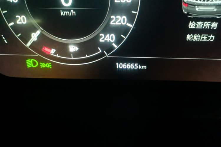 Used Land Rover Range SportNew Energy 2019 P400e HSE Odometer Close Up