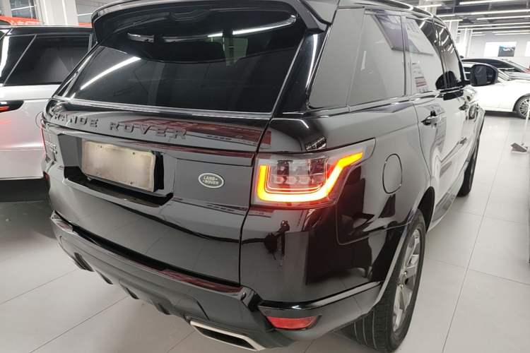 Used Land Rover Range SportNew Energy 2019 P400e HSE Rear Right 45 Deg